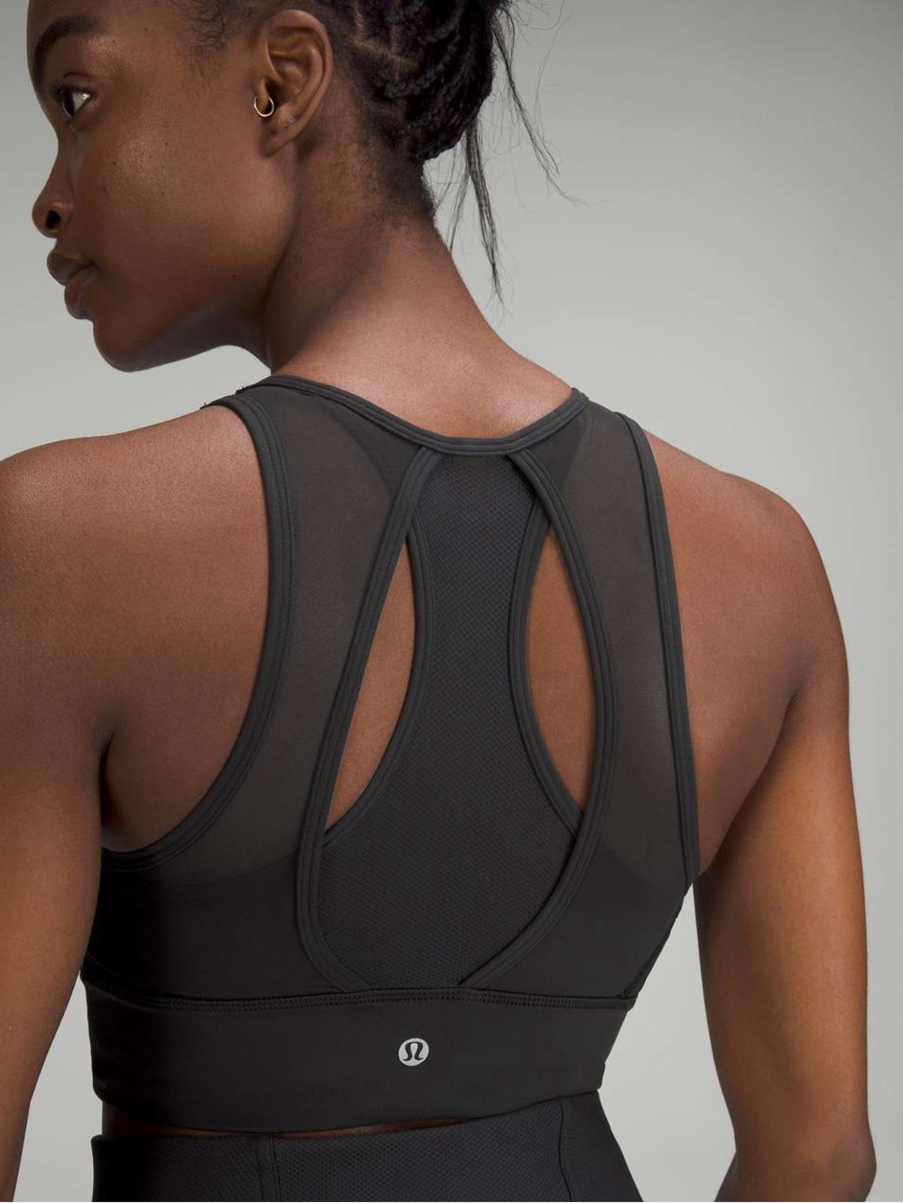Lululemon everlux high neck train bra black SZ 4 • New with tags